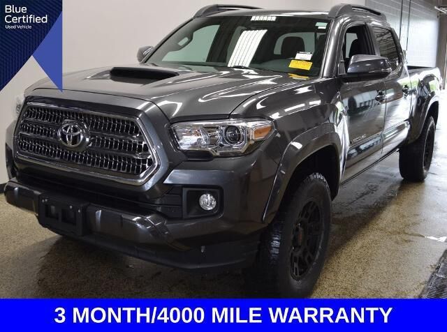 2017 Toyota Tacoma TRD Sport — photo 1 of 11