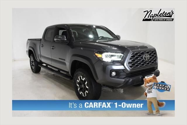 2023 Toyota Tacoma TRD Sport — photo 1 of 44