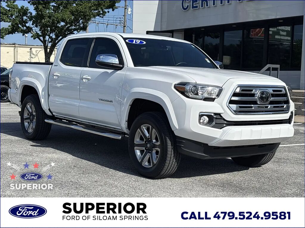 2019 Toyota Tacoma Limited — photo 1 of 17