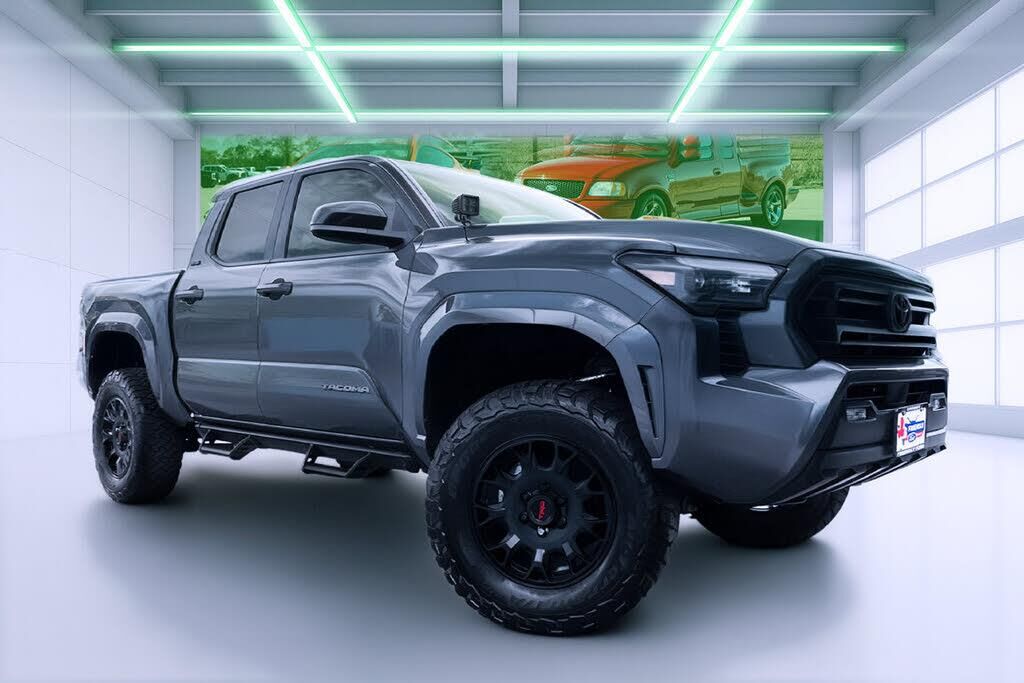 2024 Toyota Tacoma SR5 — photo 1 of 1