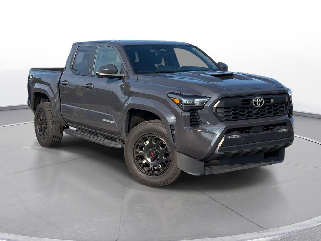 2024 Toyota Tacoma SR5 — photo 1 of 13