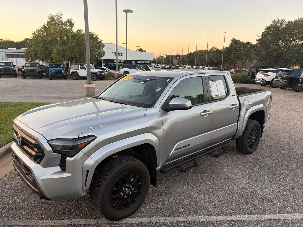 2024 Toyota Tacoma SR5 — photo 1 of 13