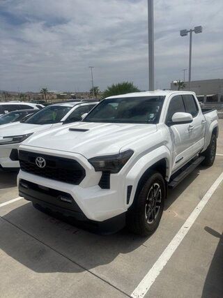 2024 Toyota Tacoma TRD Sport — photo 1 of 2