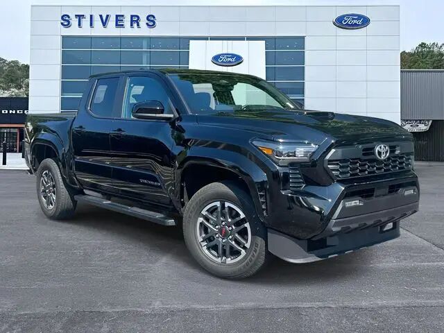 2024 Toyota Tacoma TRD Sport — photo 1 of 38