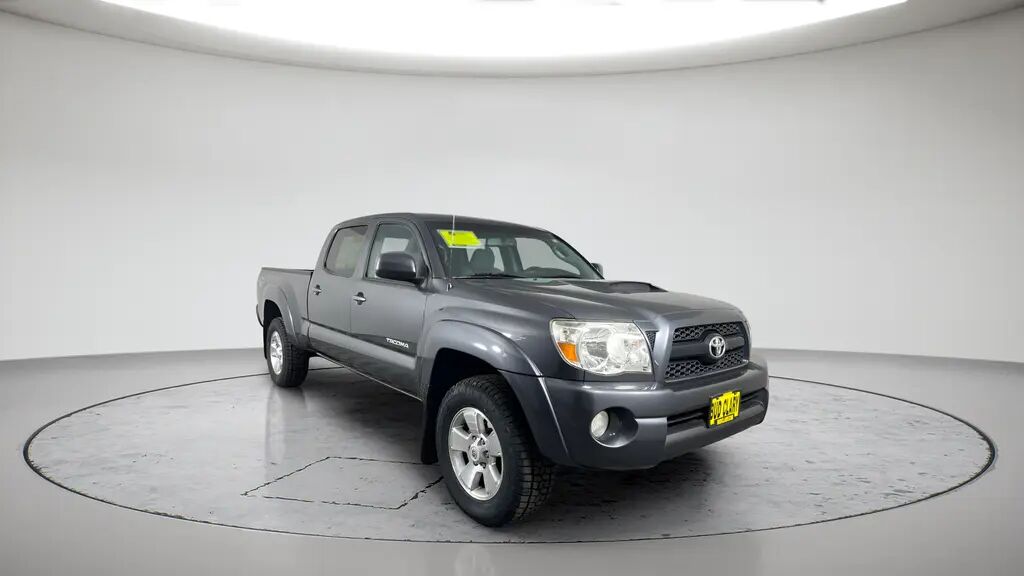 2011 Toyota Tacoma PreRunner V6 — photo 1 of 26