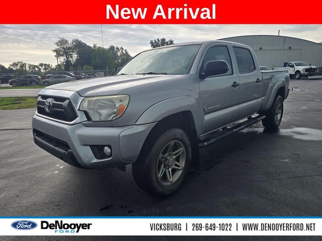 2014 Toyota Tacoma PreRunner V6 — photo 1 of 1