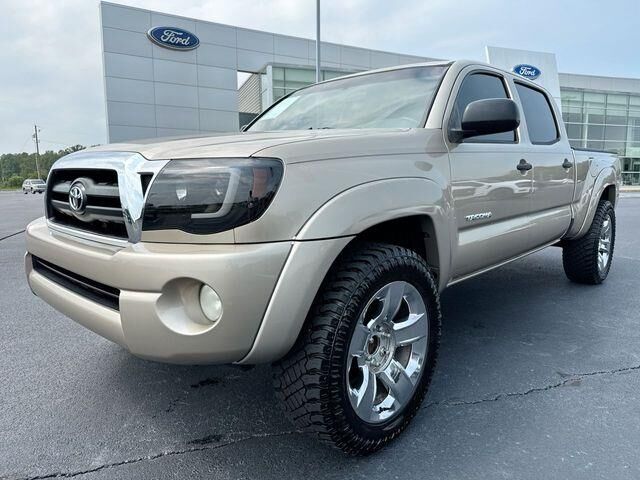 2008 Toyota Tacoma PreRunner V6 — photo 1 of 26