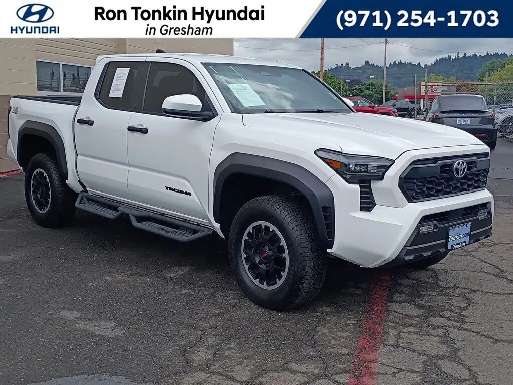 2024 Toyota Tacoma SR5 — photo 1 of 1