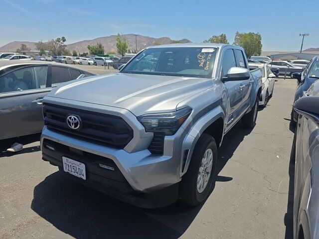 2025 Toyota Tacoma 4WD SR5
