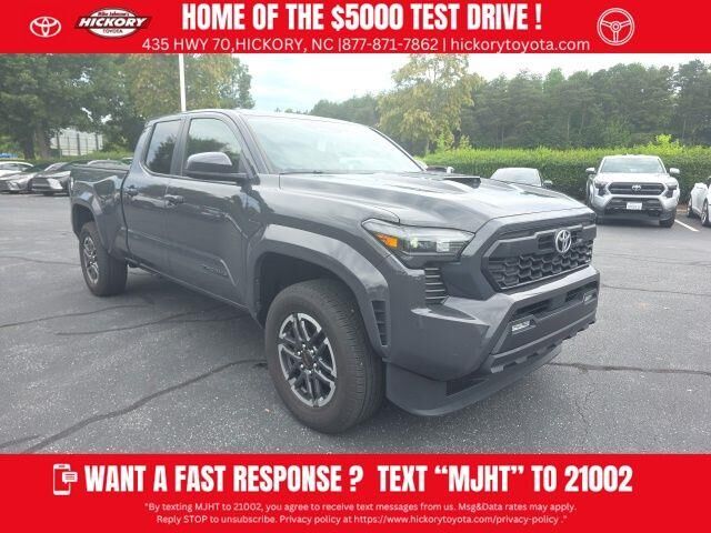 2025 Toyota Tacoma TRD Sport — photo 1 of 12