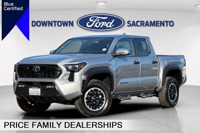 2025 Toyota Tacoma SR5 — photo 1 of 48