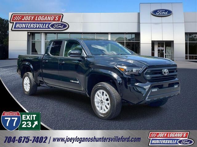 2024 Toyota Tacoma SR5 — photo 1 of 17