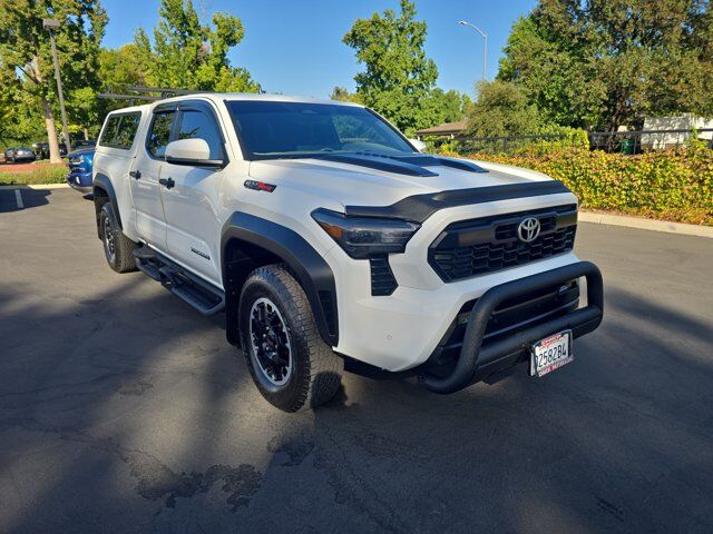 2024 Toyota Tacoma 4WD TRD Off Road — photo 1 of 11
