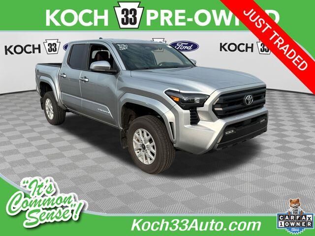 2025 Toyota Tacoma SR5 — photo 1 of 26