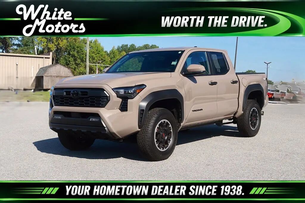 2026 Toyota Tacoma SR5 — photo 1 of 13