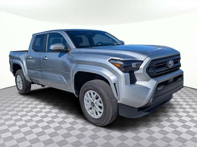 2024 Toyota Tacoma SR5 — photo 1 of 26
