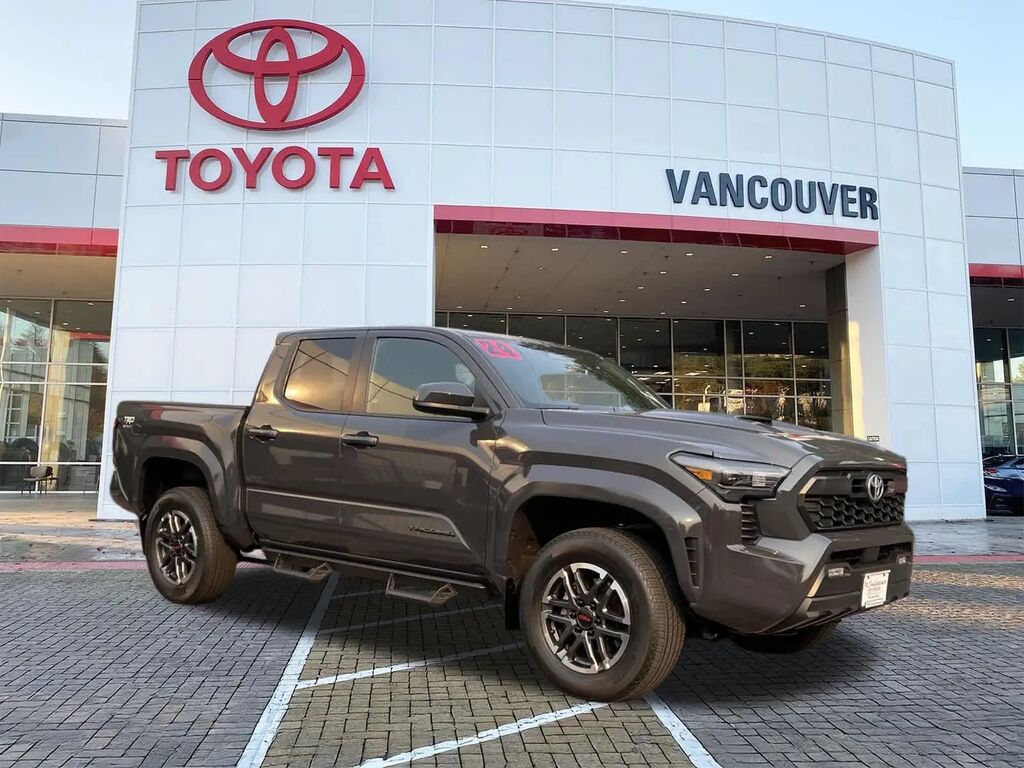 2024 Toyota Tacoma TRD Sport — photo 1 of 13