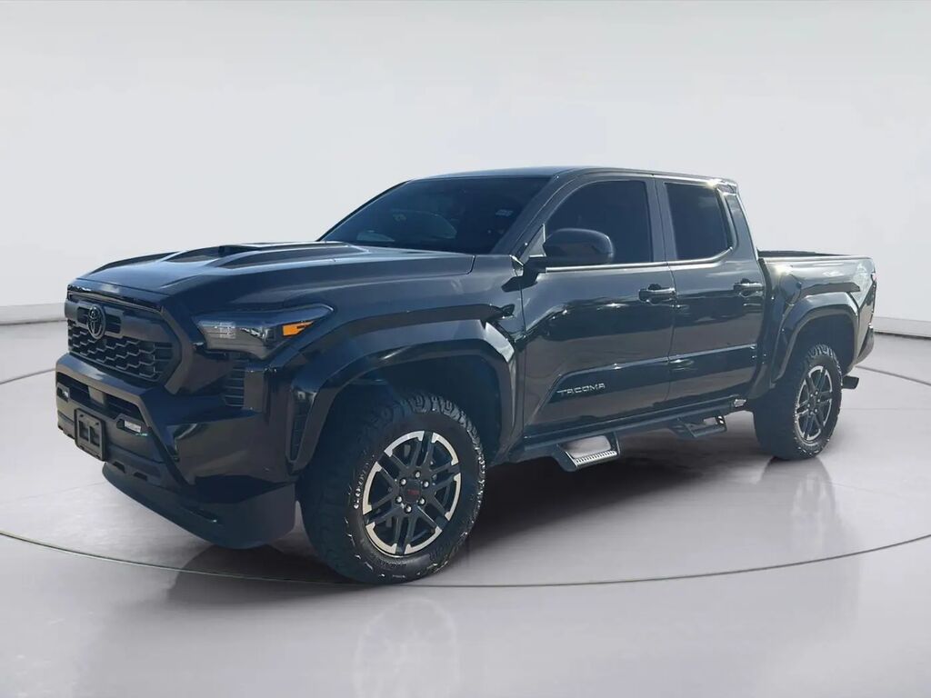 2025 Toyota Tacoma TRD Sport — photo 1 of 17