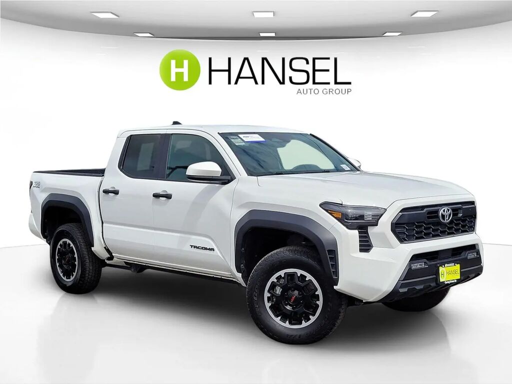 2024 Toyota Tacoma TRD Off-Road — photo 1 of 18