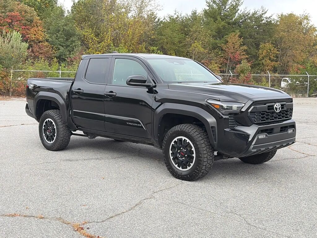 2024 Toyota Tacoma TRD Off-Road — photo 1 of 13