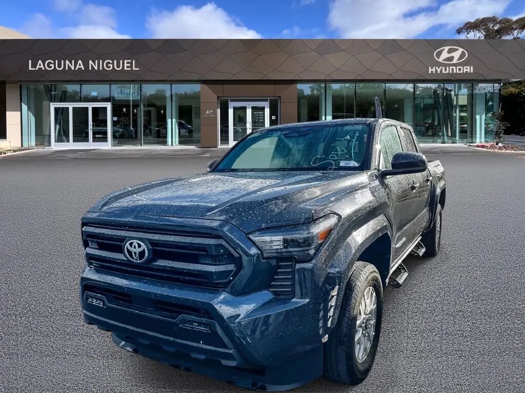 2025 Toyota Tacoma SR5 — photo 1 of 12