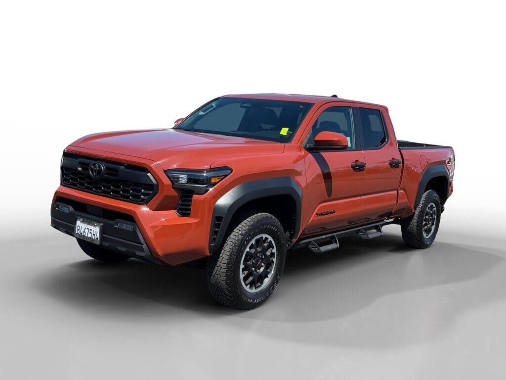 2025 Toyota Tacoma SR5 — photo 1 of 1