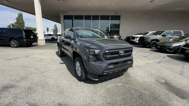 2025 Toyota Tacoma 4WD SR