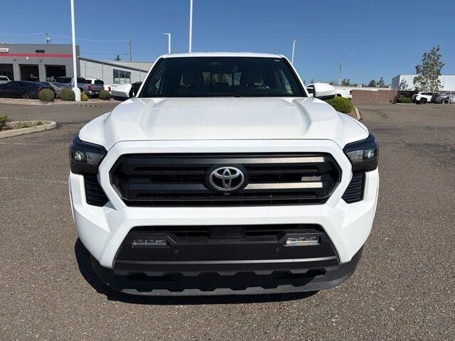 2025 Toyota Tacoma SR5 — photo 1 of 12