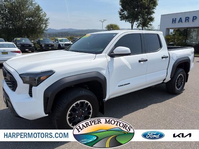 2025 Toyota Tacoma TRD Sport