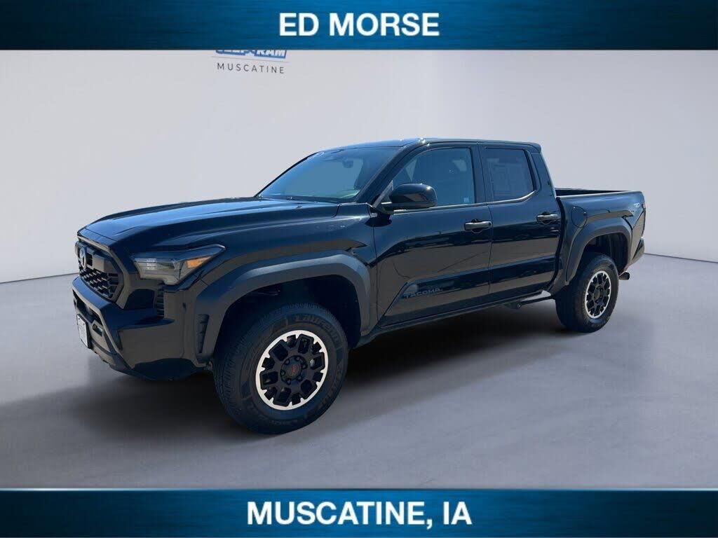 2024 Toyota Tacoma SR5 — photo 1 of 1