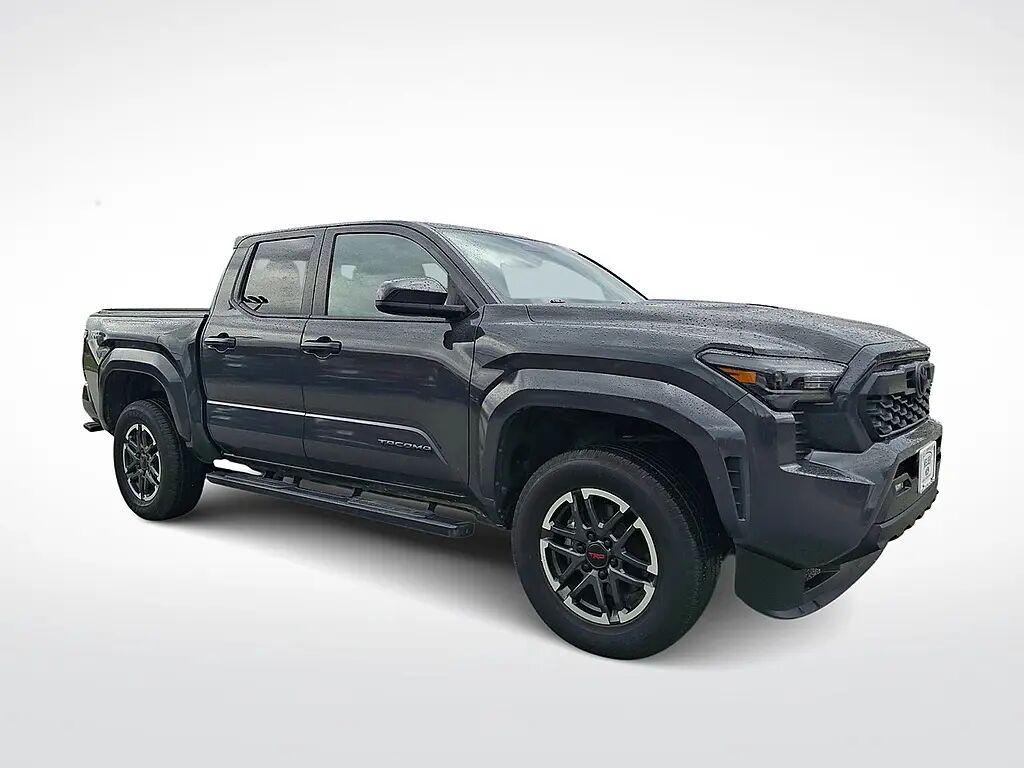 2025 Toyota Tacoma TRD Sport — photo 1 of 13