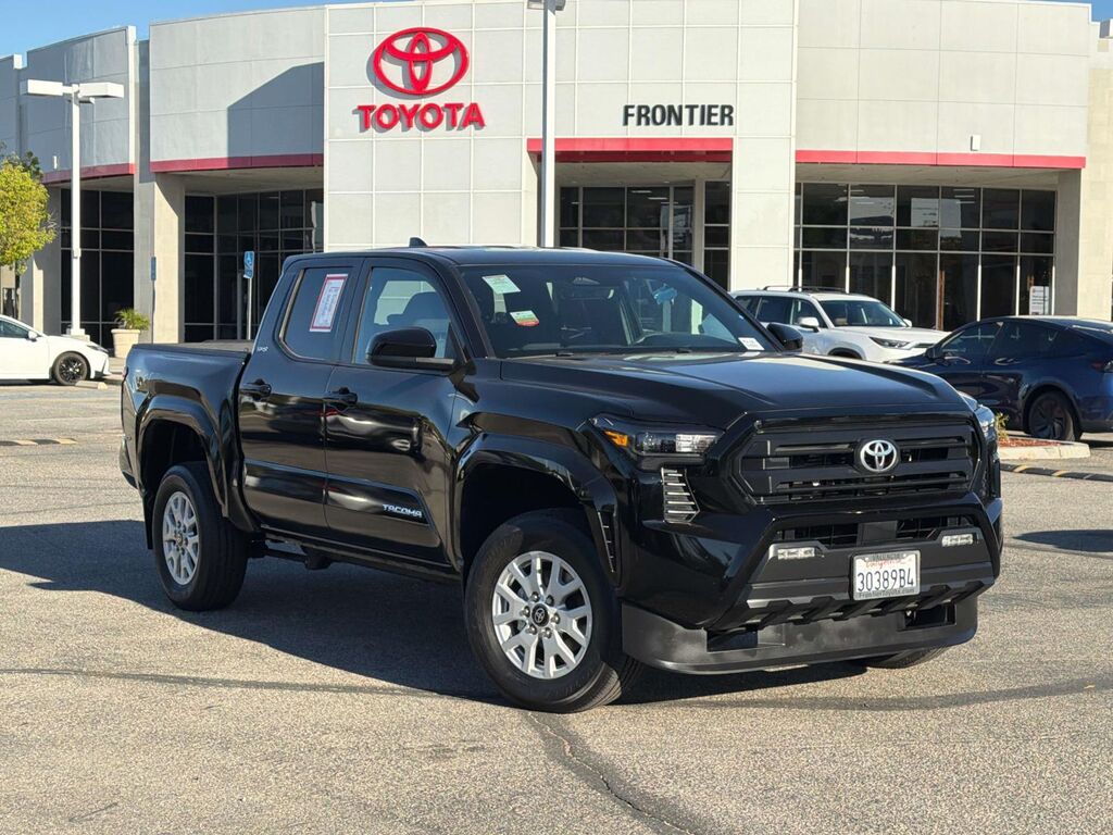 2024 Toyota Tacoma 4WD SR5 Double Cab 5' Bed AT (Natl — photo 1 of 13