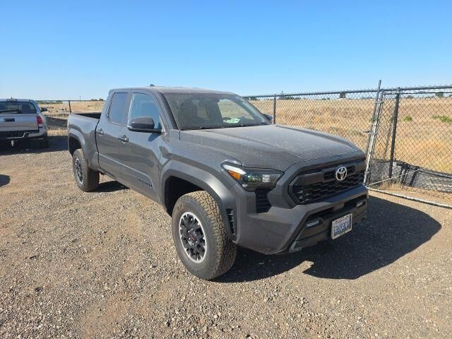 2024 Toyota Tacoma SR5 — photo 1 of 27