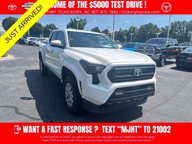 2025 Toyota Tacoma SR5 — photo 1 of 12