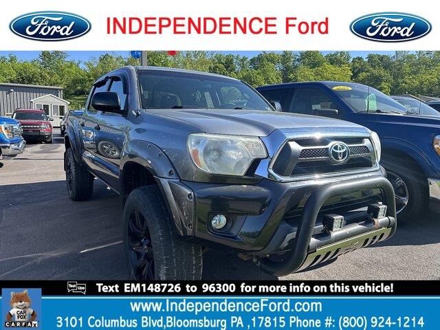 2014 Toyota Tacoma V6 — photo 1 of 26
