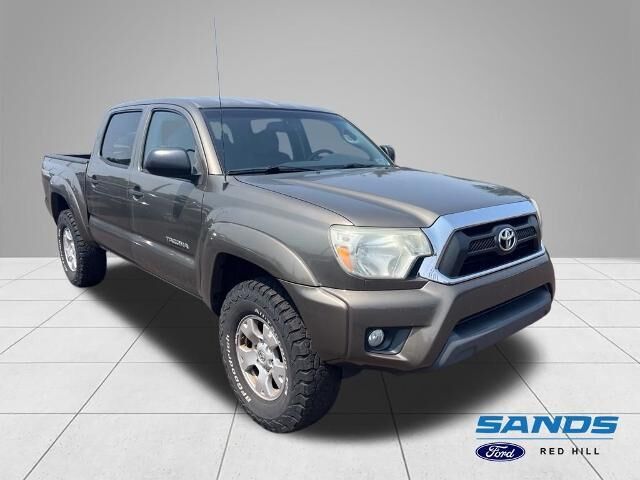2013 Toyota Tacoma V6 — photo 1 of 13
