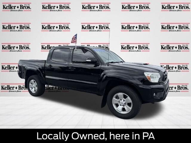 2015 Toyota Tacoma V6 — photo 1 of 2