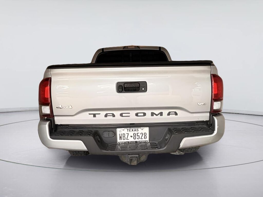 2022 Toyota Tacoma SR V6 — photo 1 of 3