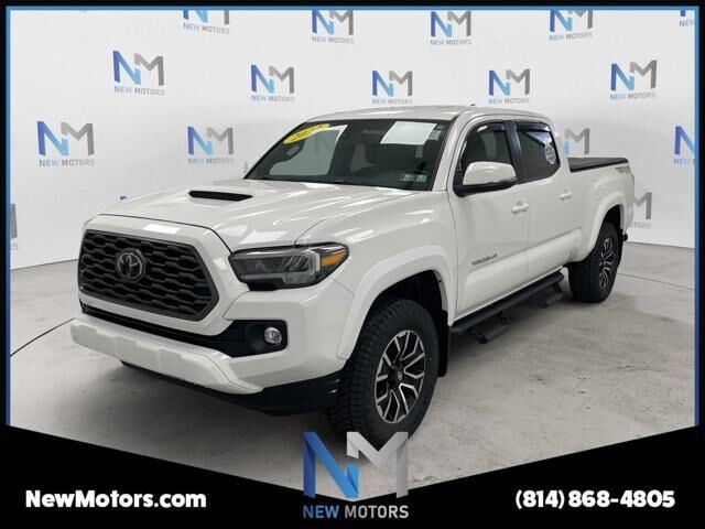 2022 Toyota Tacoma TRD Sport — photo 1 of 13