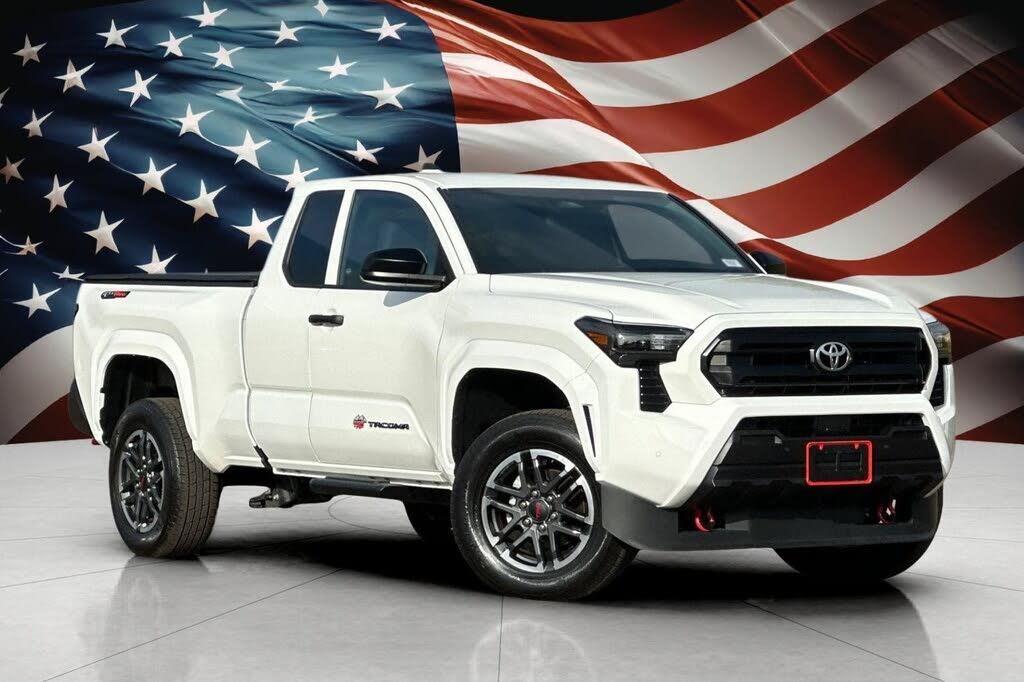 2025 Toyota Tacoma SR — photo 1 of 1