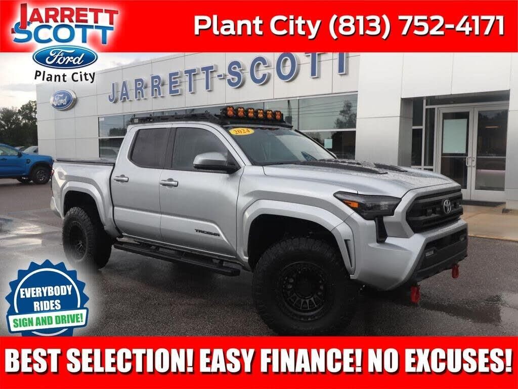 2024 Toyota Tacoma SR5 — photo 1 of 1