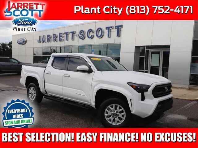 2025 Toyota Tacoma SR5