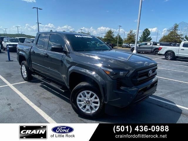 2025 Toyota Tacoma SR — photo 1 of 38