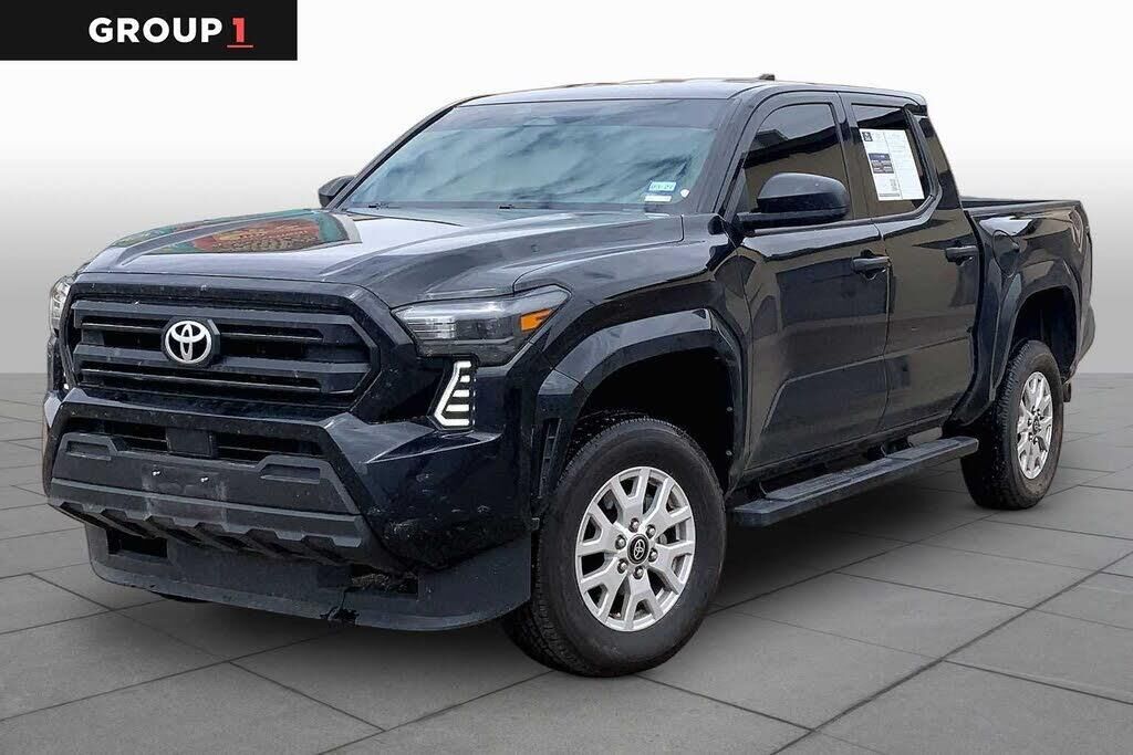 2025 Toyota Tacoma SR — photo 1 of 13