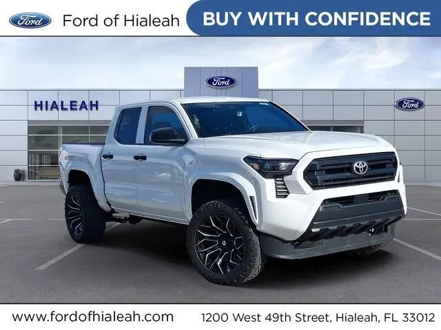 2024 Toyota Tacoma SR — photo 1 of 13