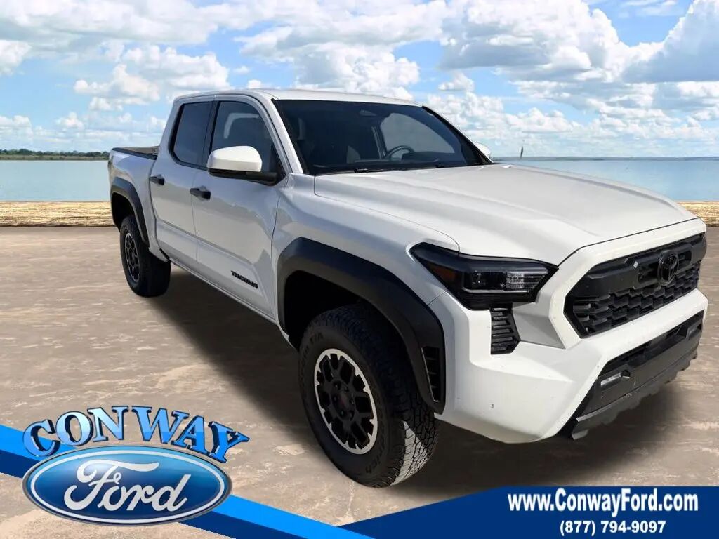 2026 Toyota Tacoma SR5 — photo 1 of 8