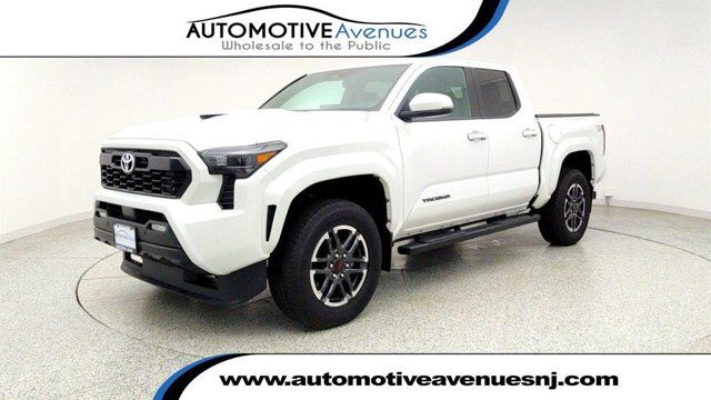 2024 Toyota Tacoma 4WD TRD Sport
