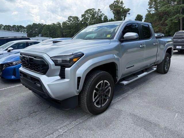 2025 Toyota Tacoma TRD Sport — photo 1 of 26