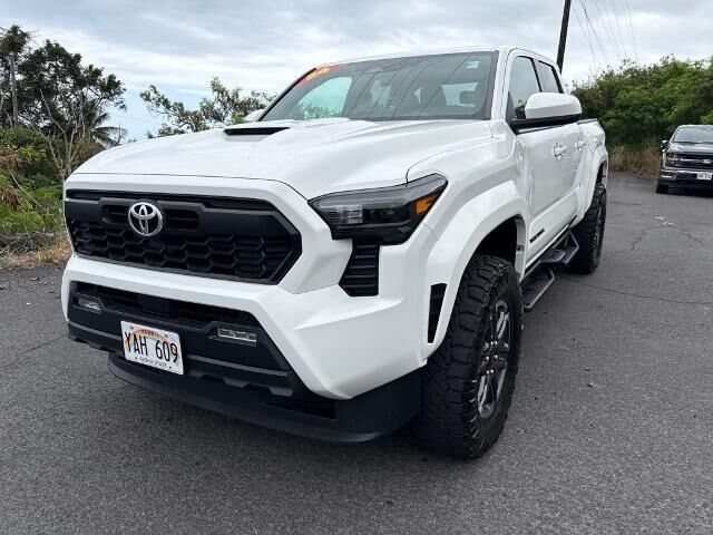 2024 Toyota Tacoma TRD Sport — photo 1 of 26