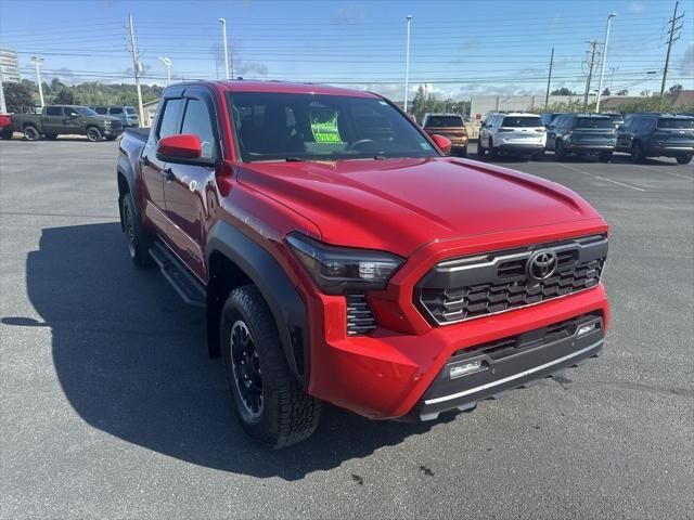 2024 Toyota Tacoma TRD Off-Road — photo 1 of 13